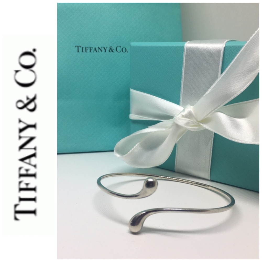 Tiffany & Co Elsa Peretti Elongated TeardropBangle